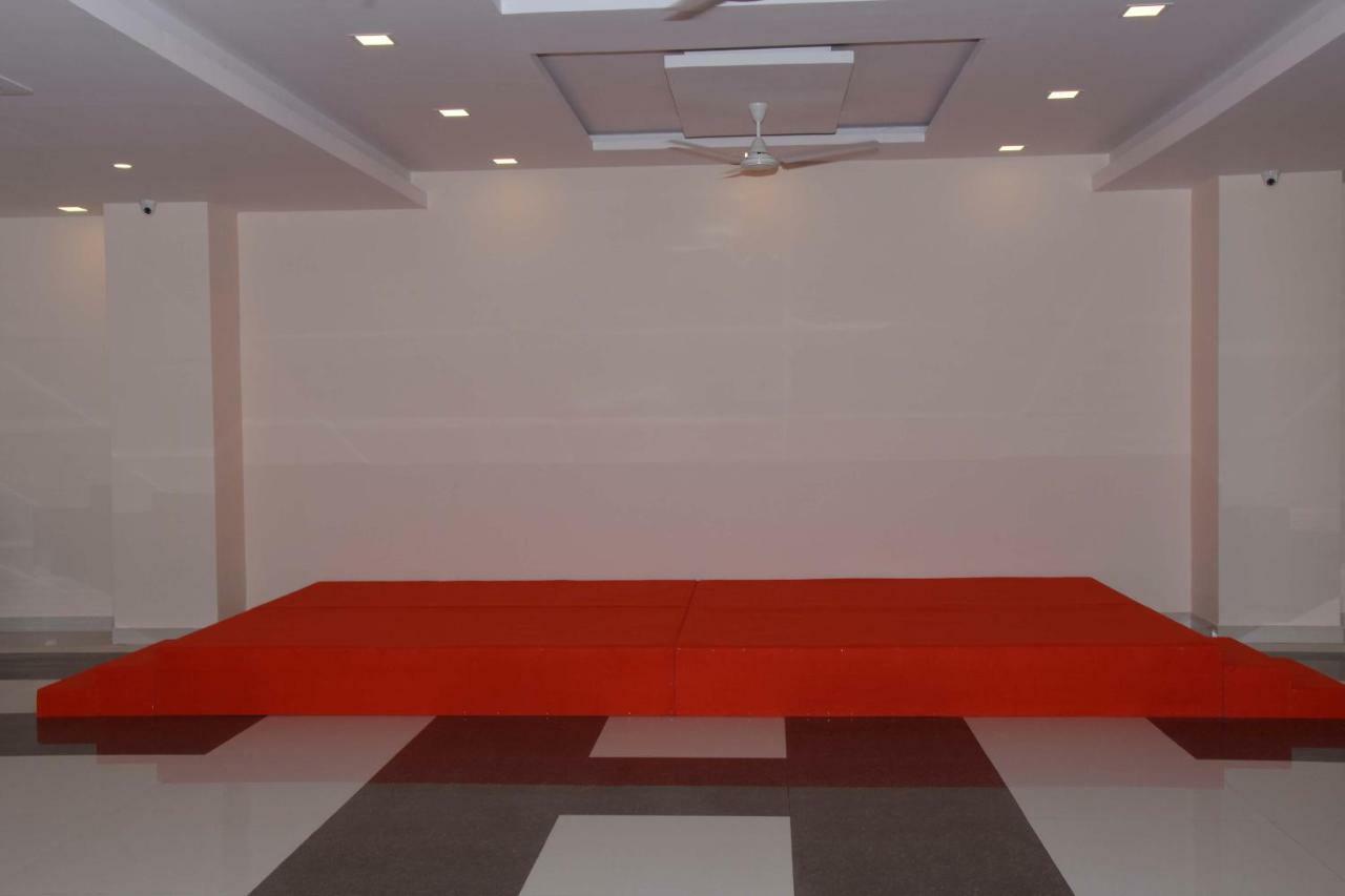 Salem Regency - A Business Stay 외부 사진